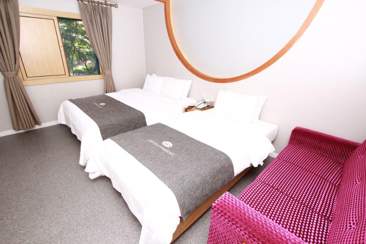 Symphony Hotel Suwon Exterior foto
